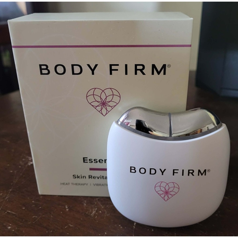 Body Firm Skin Revitalizing Tool by Crepe Erase Essentials LED Light Therapy NIB